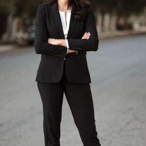 Black DKNY suit in size 4 worn a couple of times